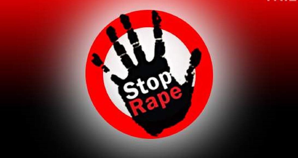 Rashtriya ulama council and congress protest against gangrape case in azamgarh