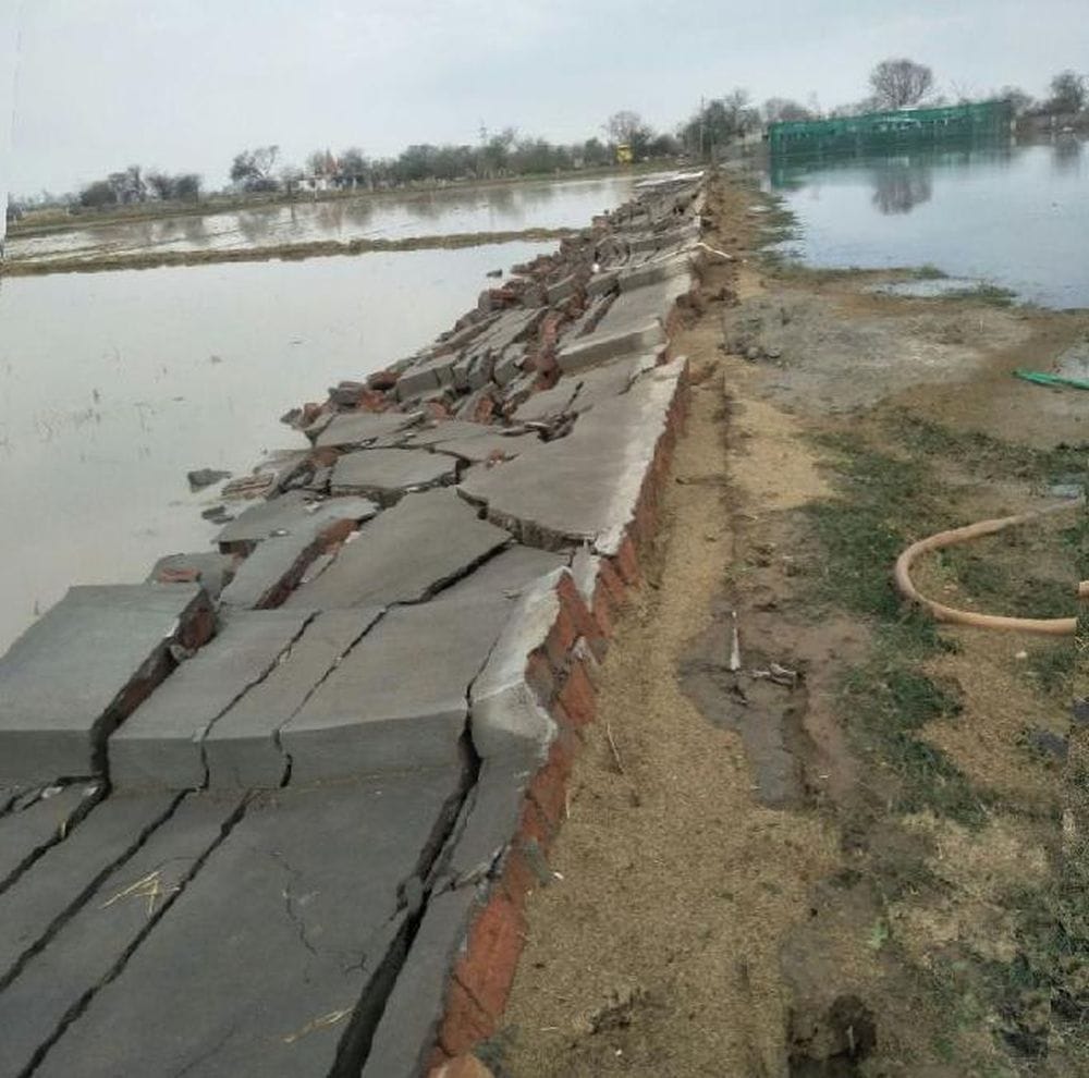 agra twenty four years ago came such a big storm 