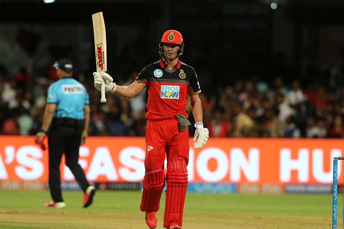 ab devilliers set to continue for royal challengers bangalore in next ipl