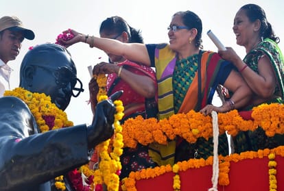 Congress play to secure 84 seats of Loksabha by SC and ST seats