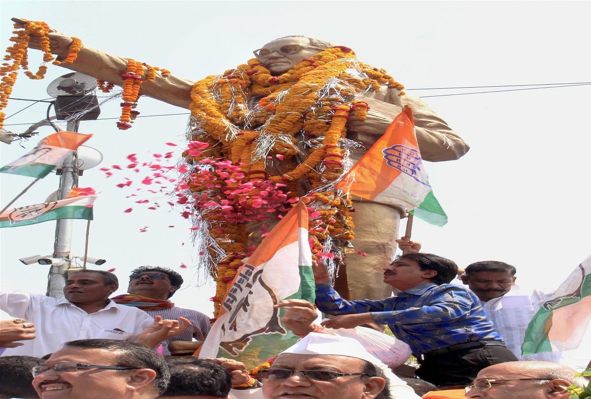 People pay tribute to BR Ambedkar oh his 127th birth anniversary