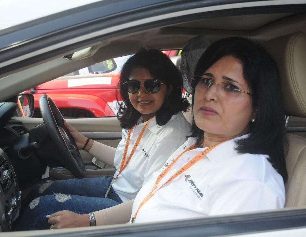 car rally started in agra 
