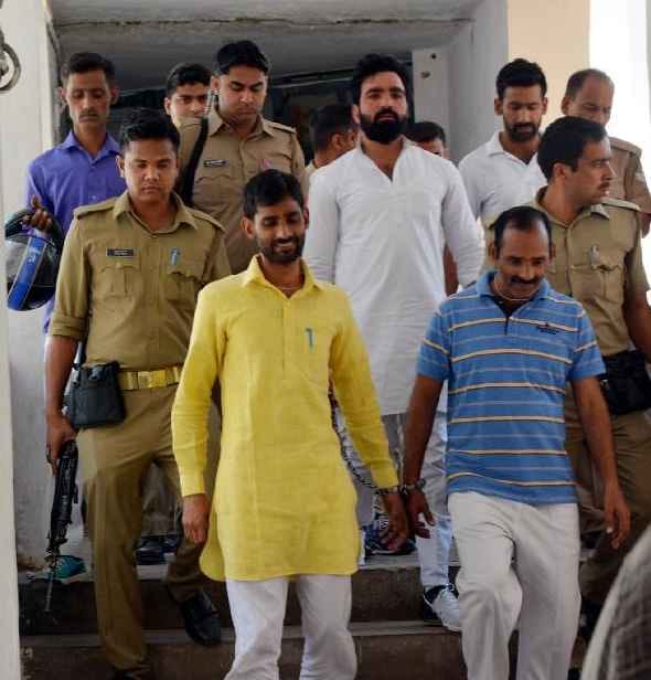 Five prisoners double murder