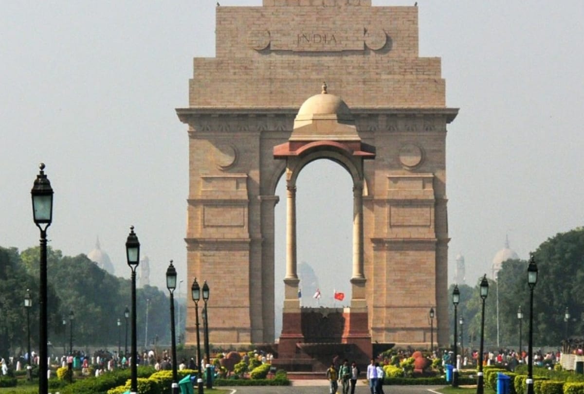 Guided heritage tour service started for tourists in Delhi