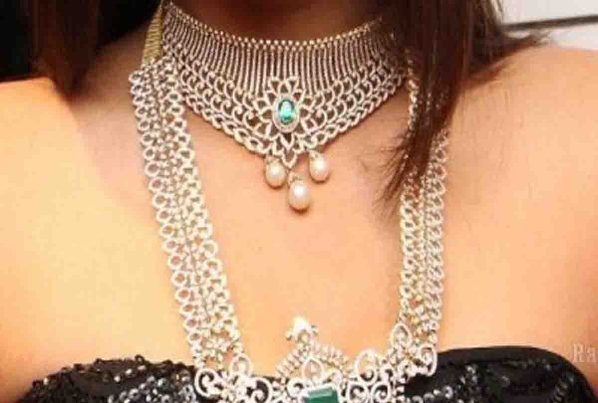 Akshaya Tritiya Jewelry Market Special Story