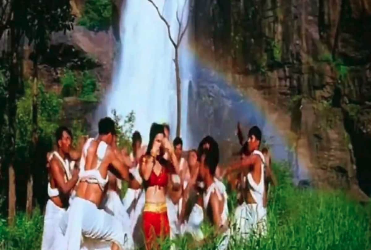 Farah Khan reveals shocking thing says Shahrukh Khan went missing while shooting Jiya Jale song 