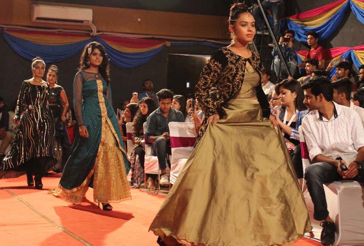 PICS: Models walks on ramp  during  World Fashion and Design Week