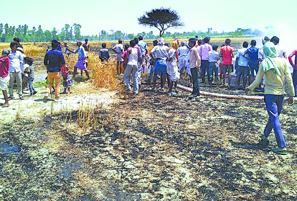 35 houses burnt in bahraich.