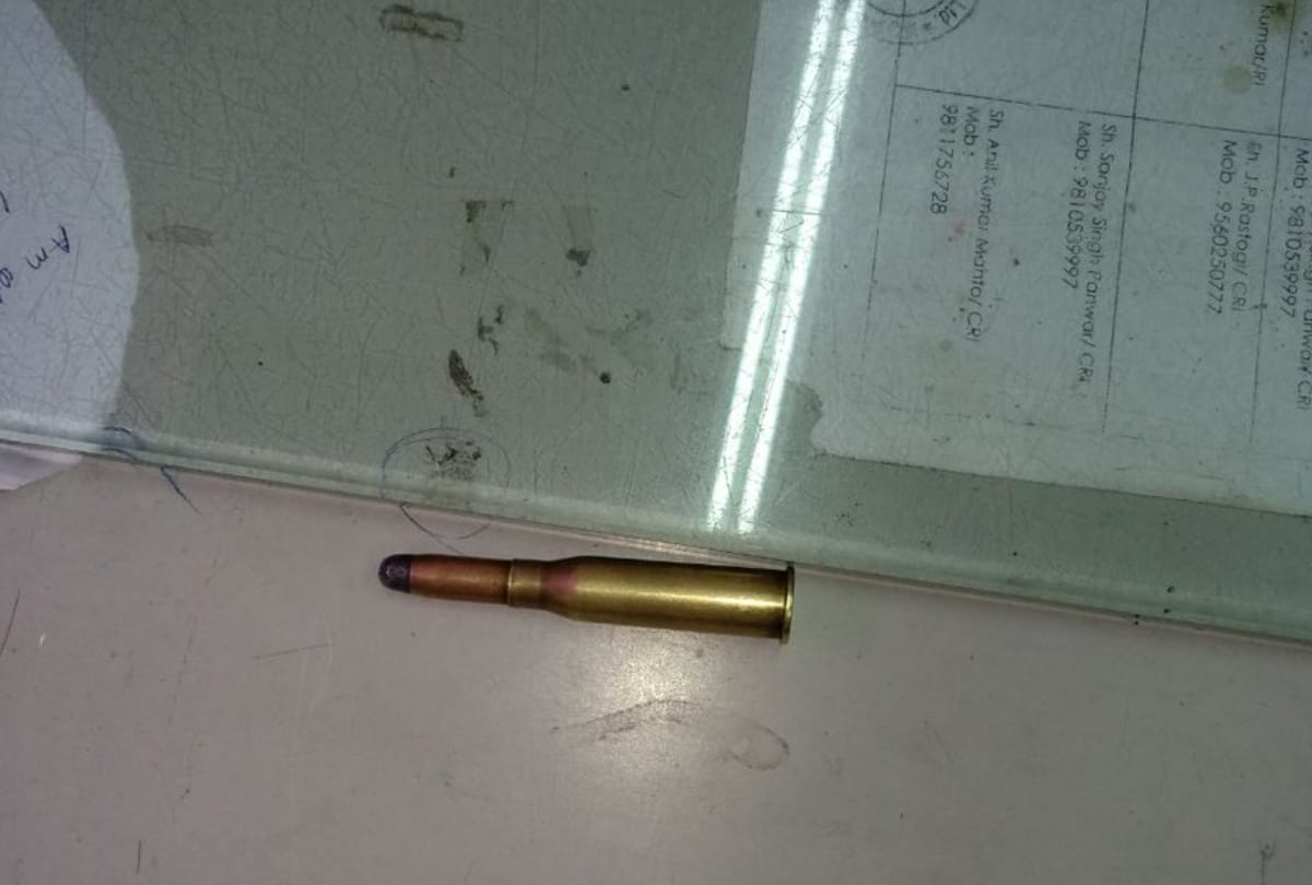 passenger carrying a live cartridge with him apprehended at shahdara metro station