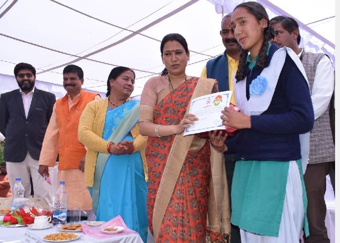 Incharge cadre given to 32 girl students