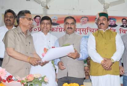 sukhwinder sukhu targets anurag thakur