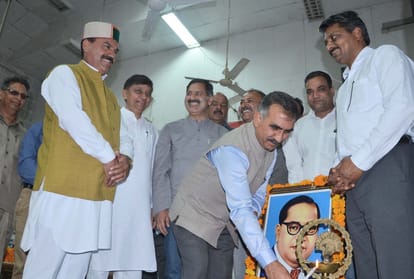 sukhwinder sukhu targets anurag thakur