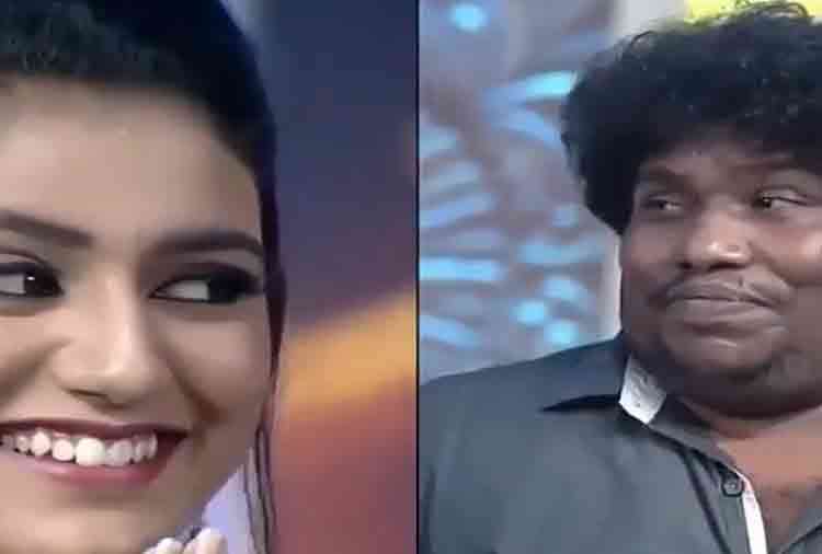 priya prakash varrier another viral video where a man wink on her