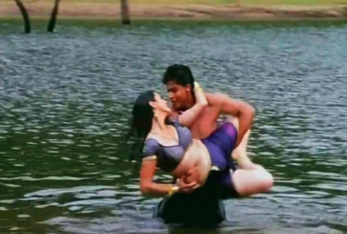 Shah Rukh Khan Was Absent from Shooting Dil Se Song Jia Jale Due To Farah Khan