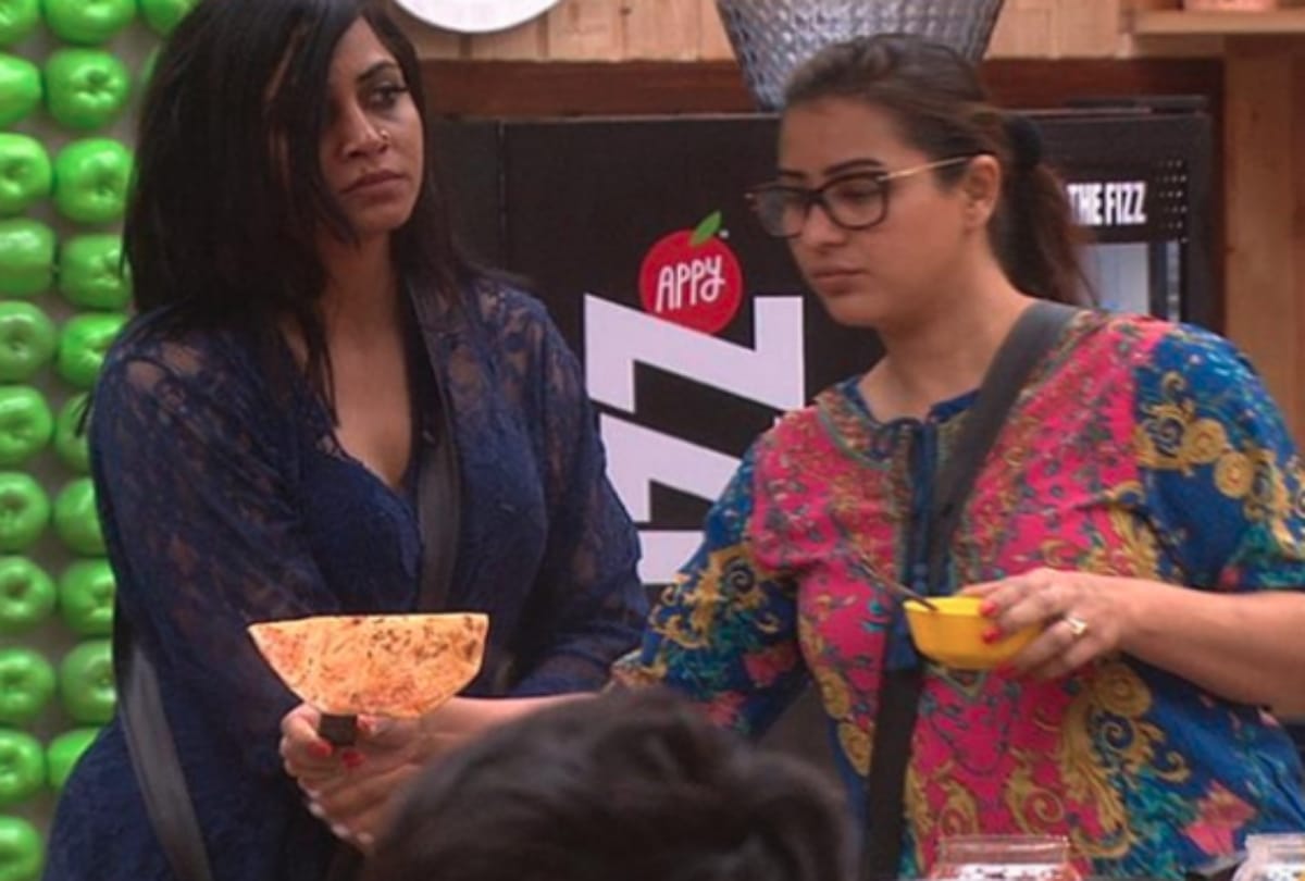 After 3 months of Bigg Boss 11 these contestant relationship status outside 