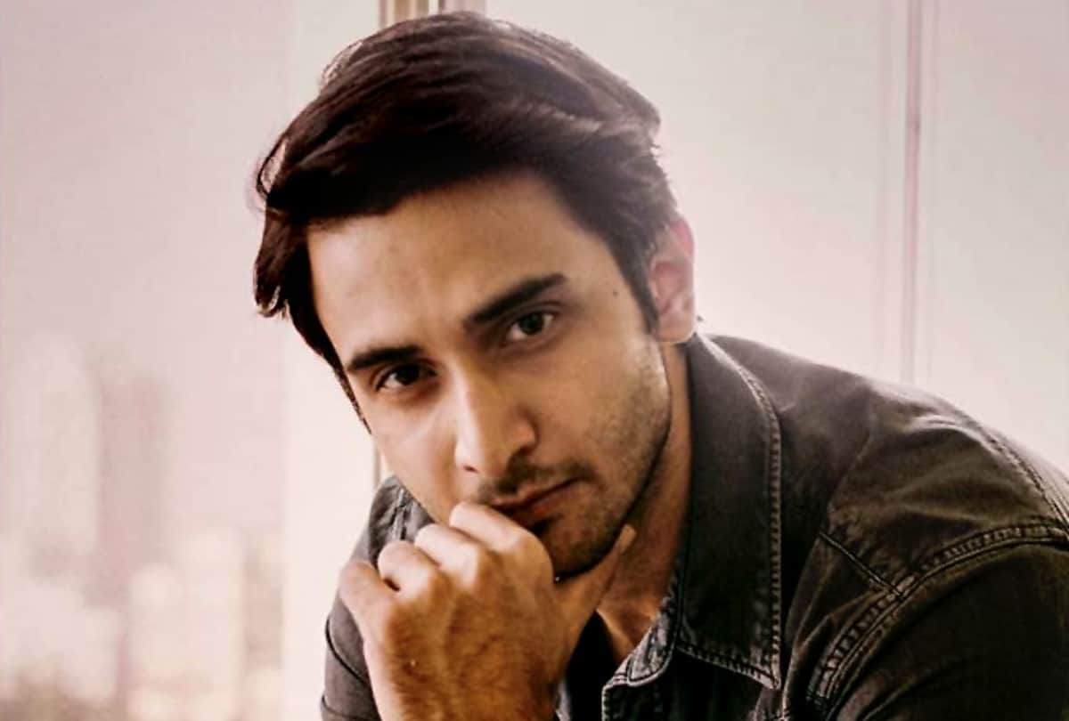 these bollywood star kids make a debut in film industry