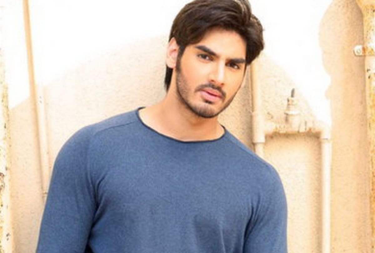 Ahan shetty to Shanaya Kapoor these star kids are ready to enter in bollywood this year