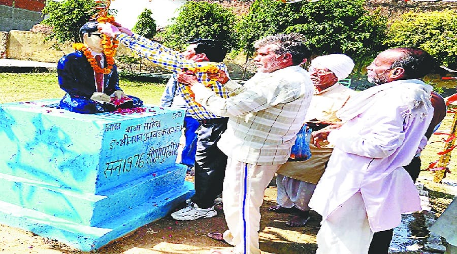 Only 7 people gathered in Ambedkar Jayanti, these are the reasons for fear