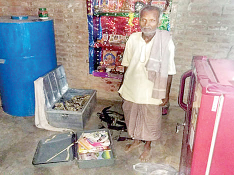 Three houses stolen, beaten woman over protest