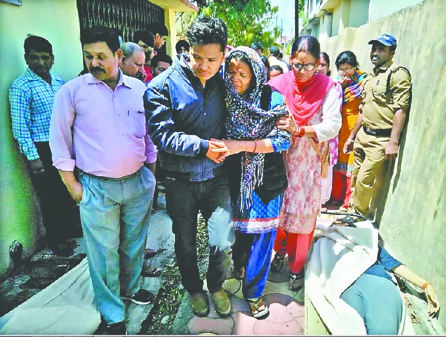 Funeral photos of of three dead bodies car accident in ramnagar 