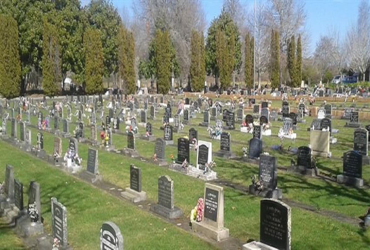people feel happy to roam the cemeteries in Denmark