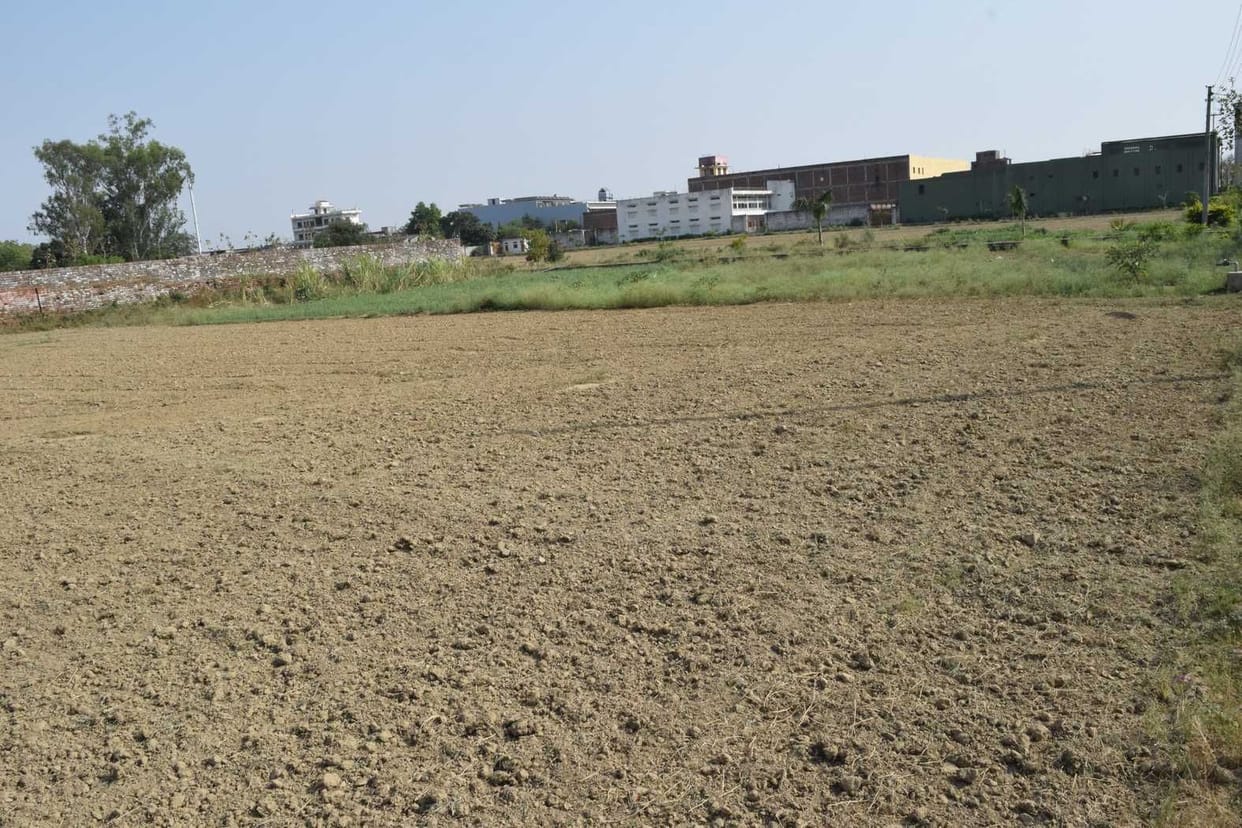 यमुना एक्सप्रेसवे की नौ हेक्टेयर जमीन पर कब्जे का फंसा पेंच