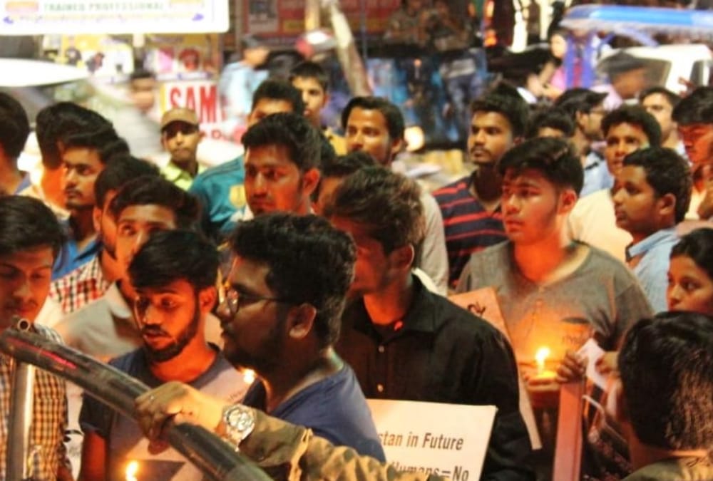 protest against kathua rape case in lucknow.