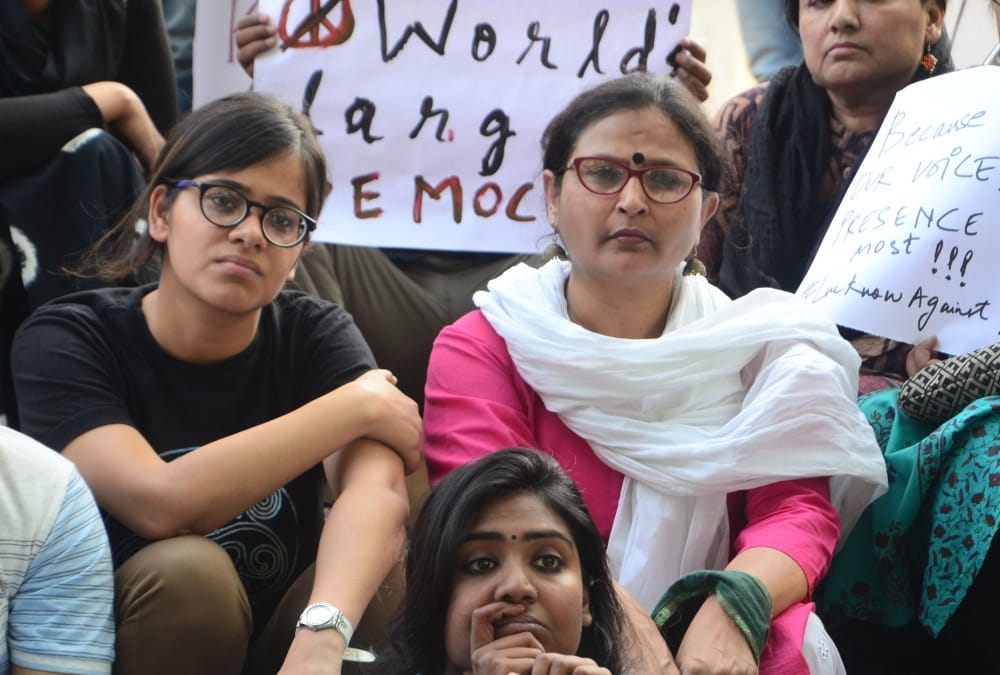 protest against kathua rape case in lucknow.