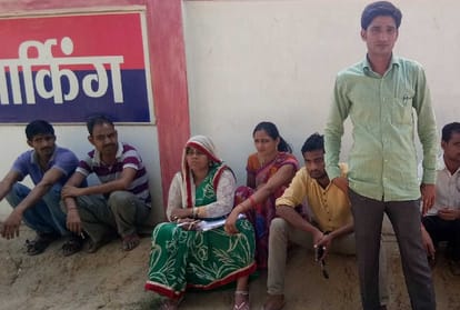 A groom made ruckus in marriage in sitapur.