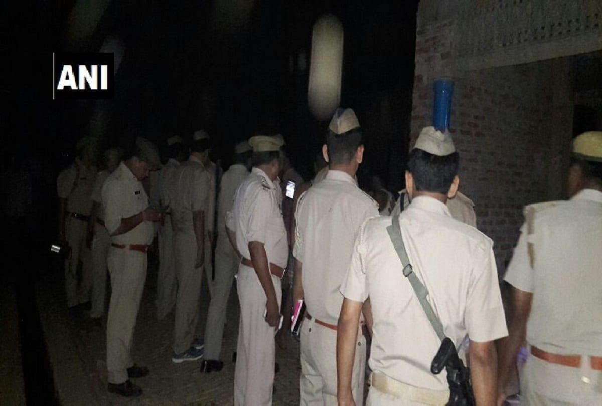 16 year-old girl allegedly set ablaze by 3 people in Vaina village of Kanpur Dehat