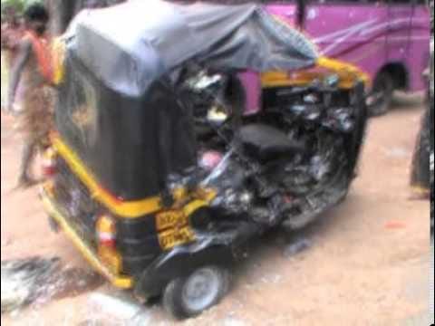 road accident in punjab, lady was shouting for help, people were busy in capturing video
