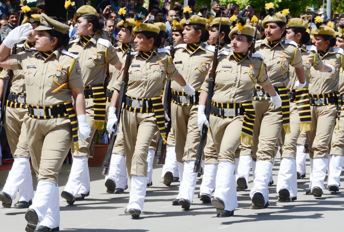 कांस्टेबल बनने को पहले दिन 48 अभ्यर्थियों ने दिए साक्षात्कार