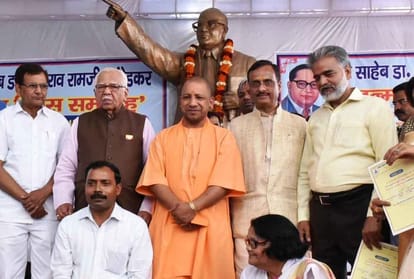 uttar pradesh government increases scholarship for SC and ST students.