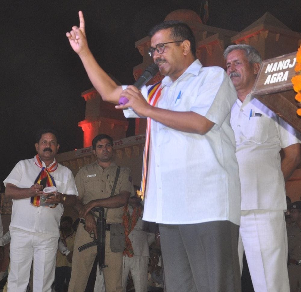 arvind kejriwal said atrocities are going on dalit in the country.