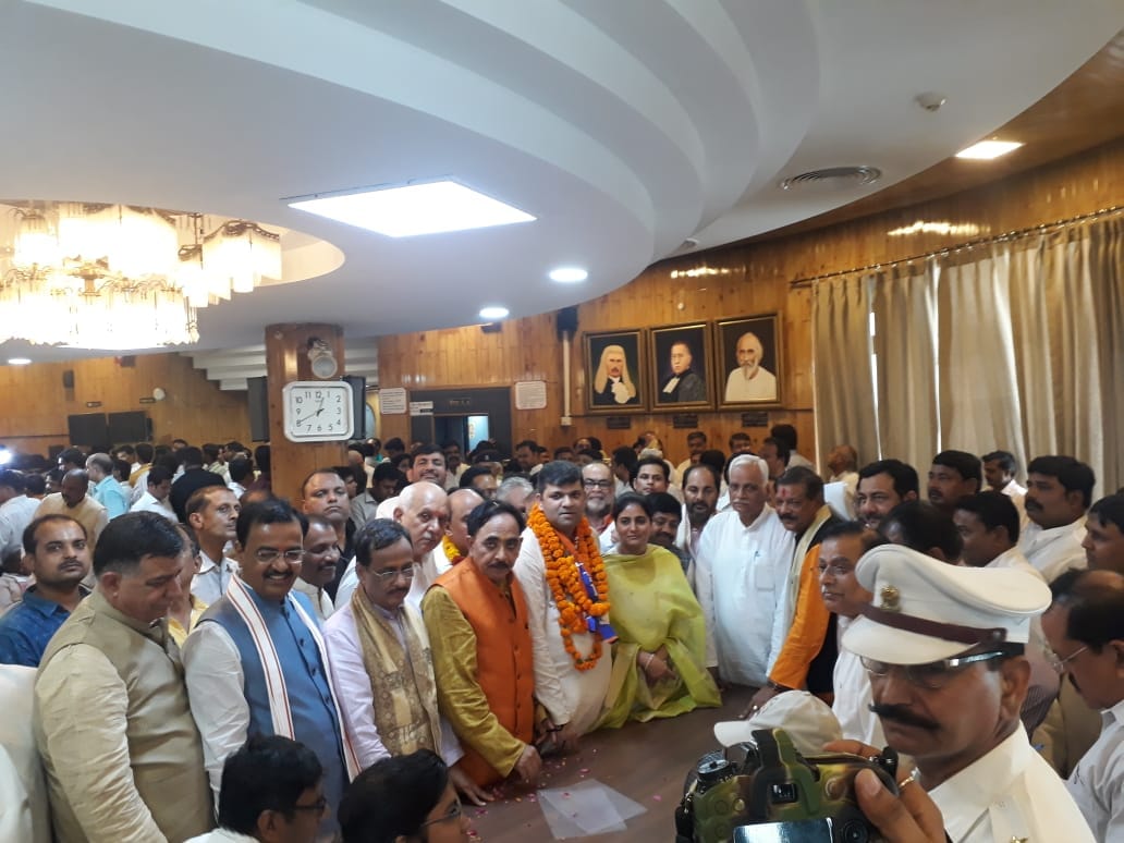 Vidhan parishad elections apna dal leader ashish patel and ashok dhawan nomination