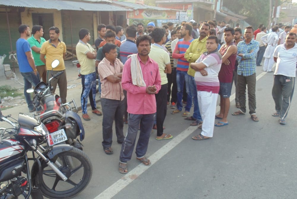businessman killed, roadside found dead body