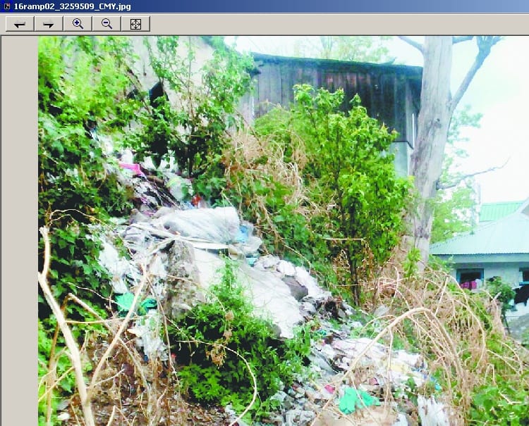 अतिक्रमण से हादसे का खतरा बढ़ा