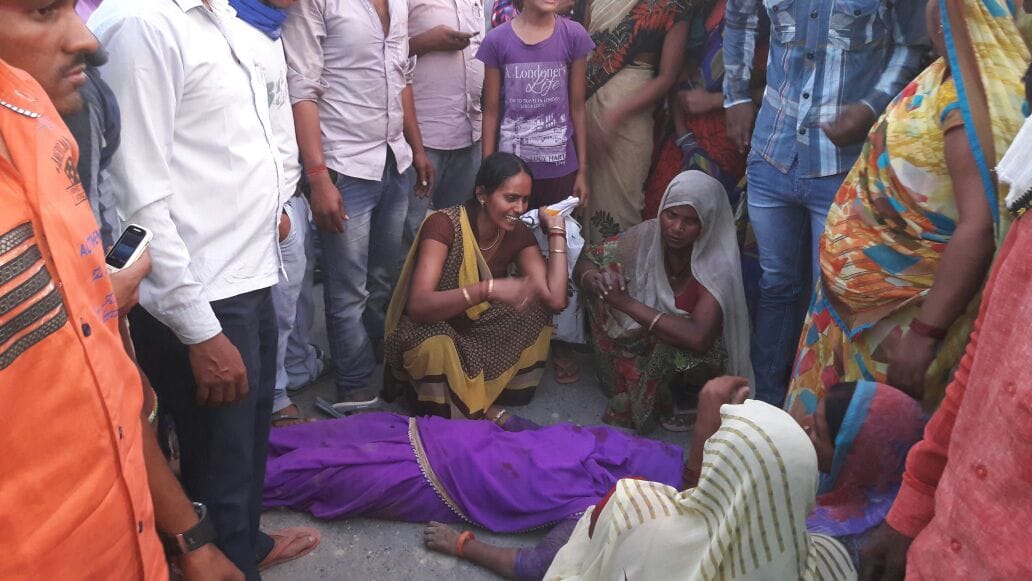 uncontrolled magic car burst in tea shop and one woman killed