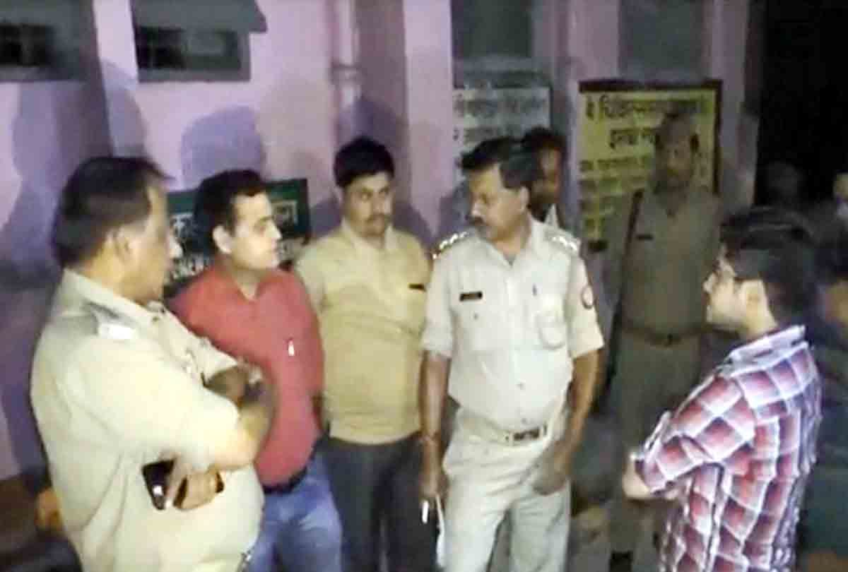 Head Contebble MURDER in police chauki