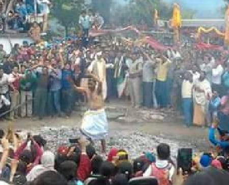 Devta dance on fire unique tradition in uttarakhand
