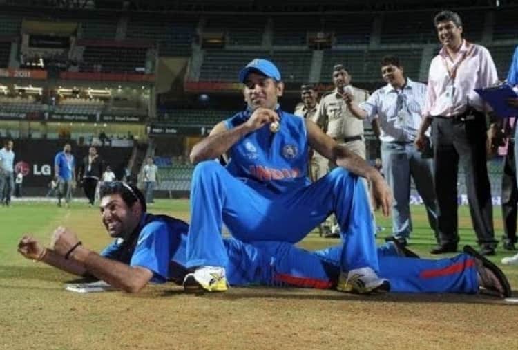 chandigarh ipl match, MS Dhoni with yuvraj singh, photo viral on social media