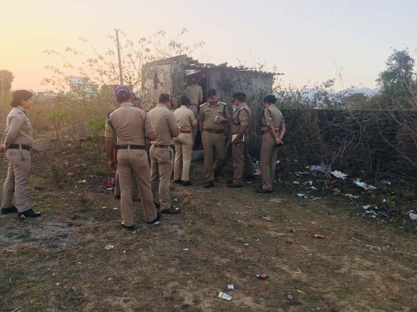 Father murder seven year old daughter bruttley in dehradun