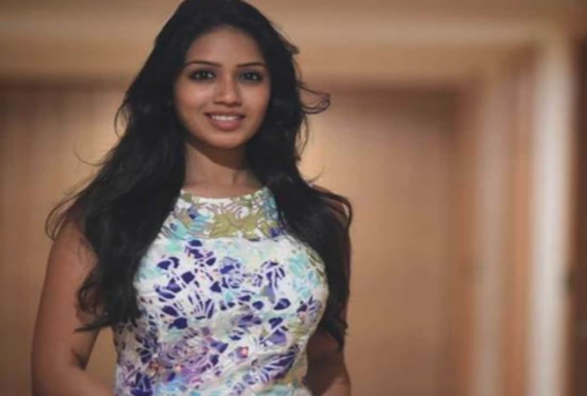Nivetha Pethuraj get in trouble after shared inside picture of Madurai Meenakshi Temple