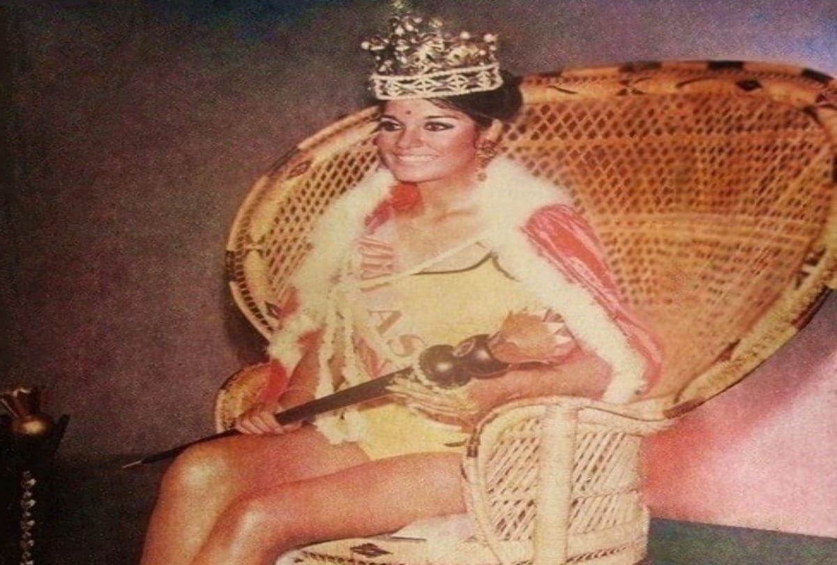zeenat aman birthday images fashion style