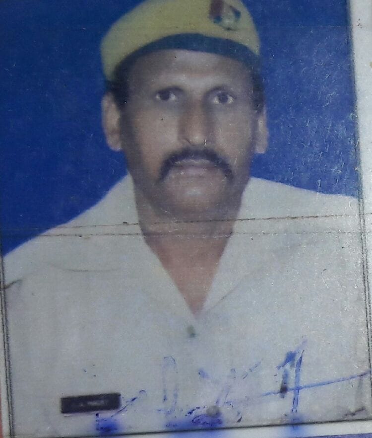 होमगार्ड की मौत, थाने में लाश रखकर हंगामा