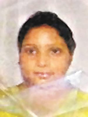 Student's body hanged in suspicious condition