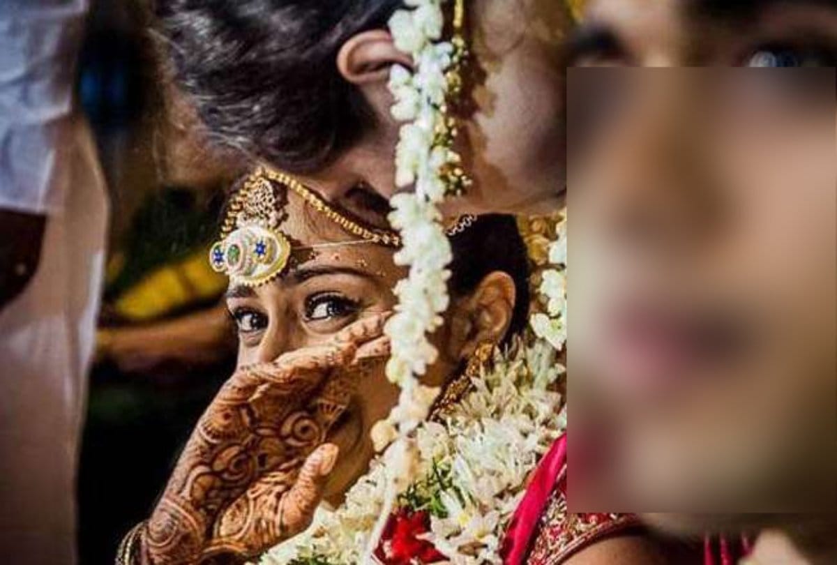 Brides Are Taught How To Cry On Their Vidaai