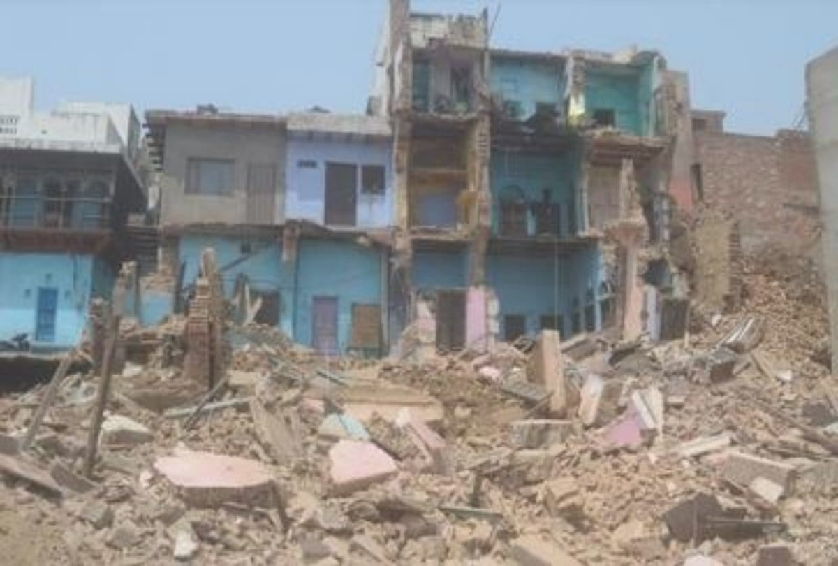 Strongest mice army bring down three storey building in Agra