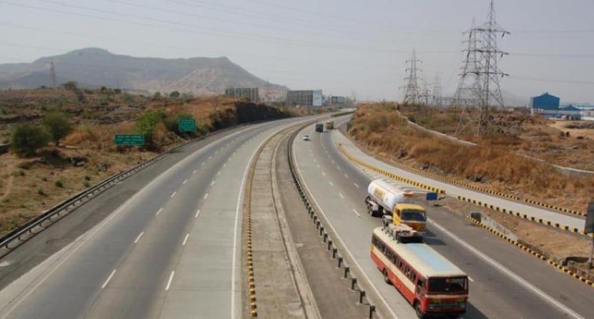 Central government will build a new expressway connecting Gurugram with Mumbai
