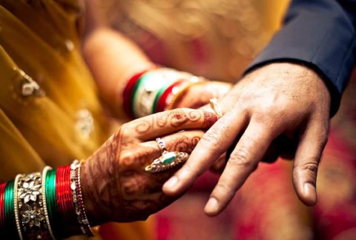 Boy comes drunk girl refuses to engagement in bulandshahr